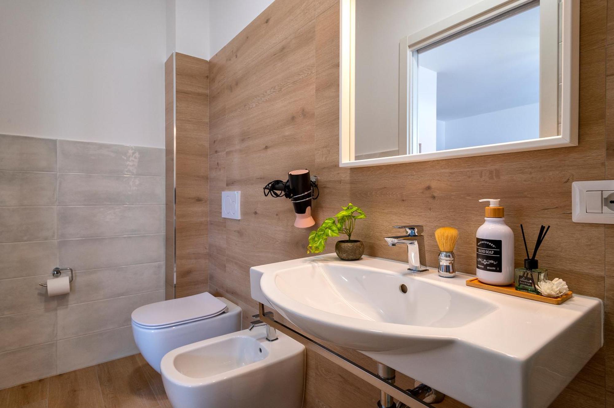 Nuo Guest house *